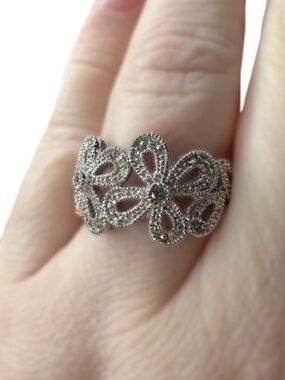 5/$25 😻 BaubleBar Silver Floral Filigree Ring